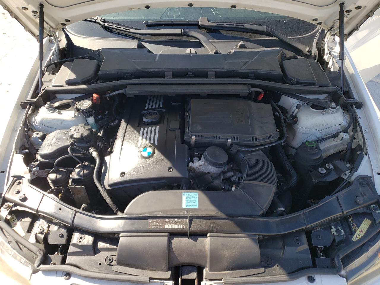 Photo 7 from auction – 2008 BMW 335 I with VIN WBAVB73568KY63477
