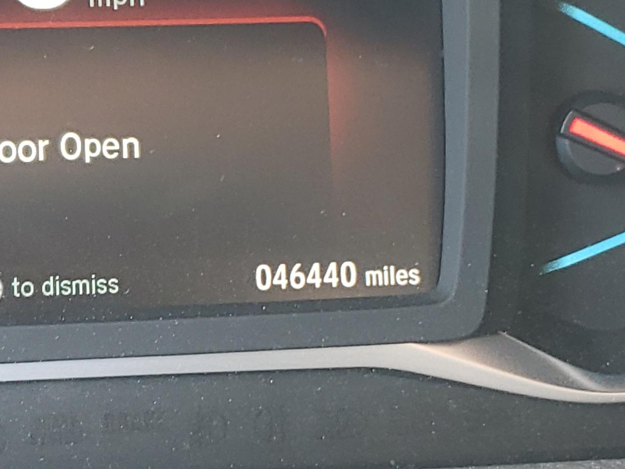 Photo 8 from auction – 2019 HONDA PILOT TOUR with VIN 5FNYF5H91KB000482