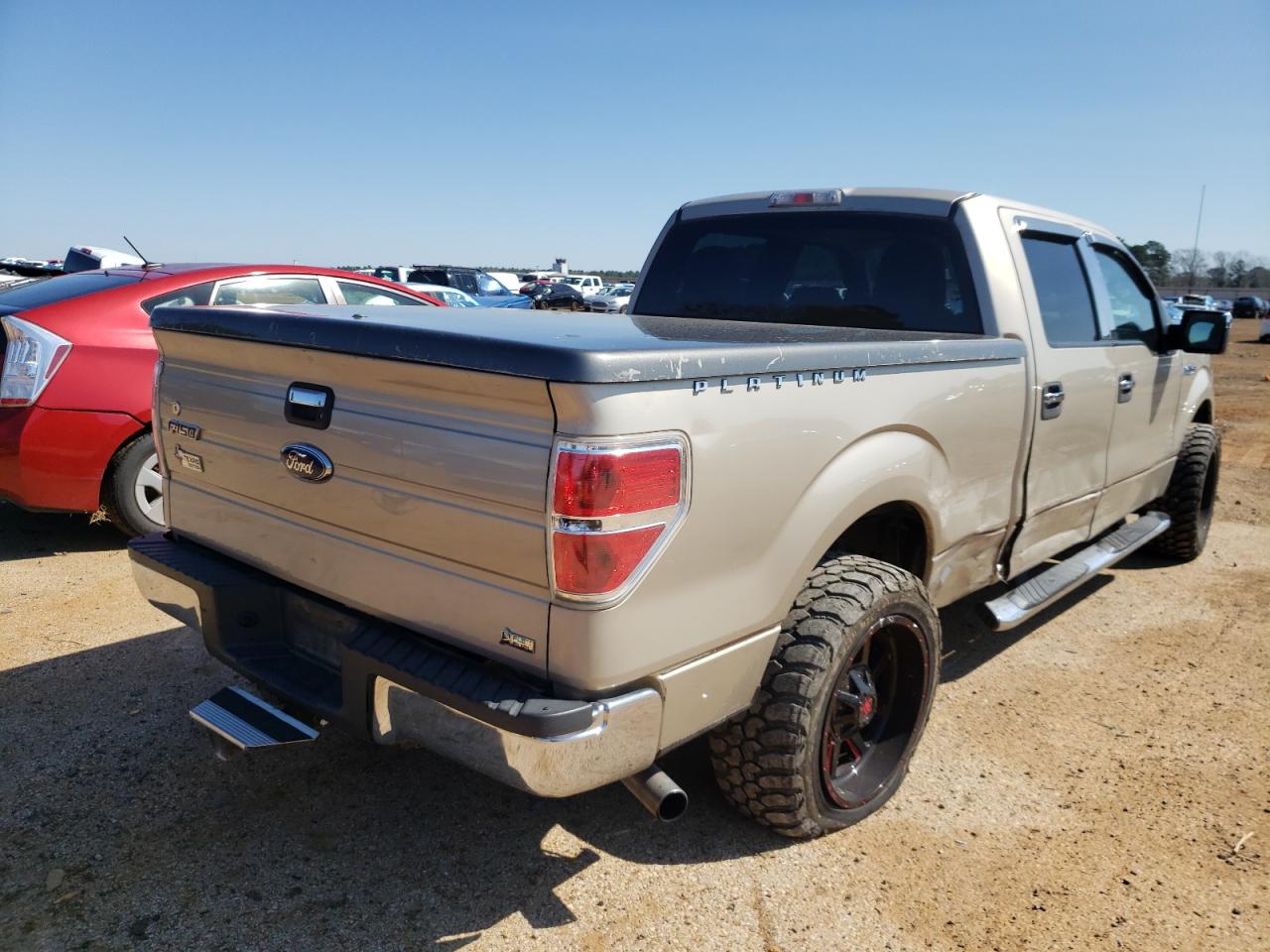 Photo 4 from auction – 2010 FORD F150 SUPER with VIN 1FTFW1EV6AFB96754