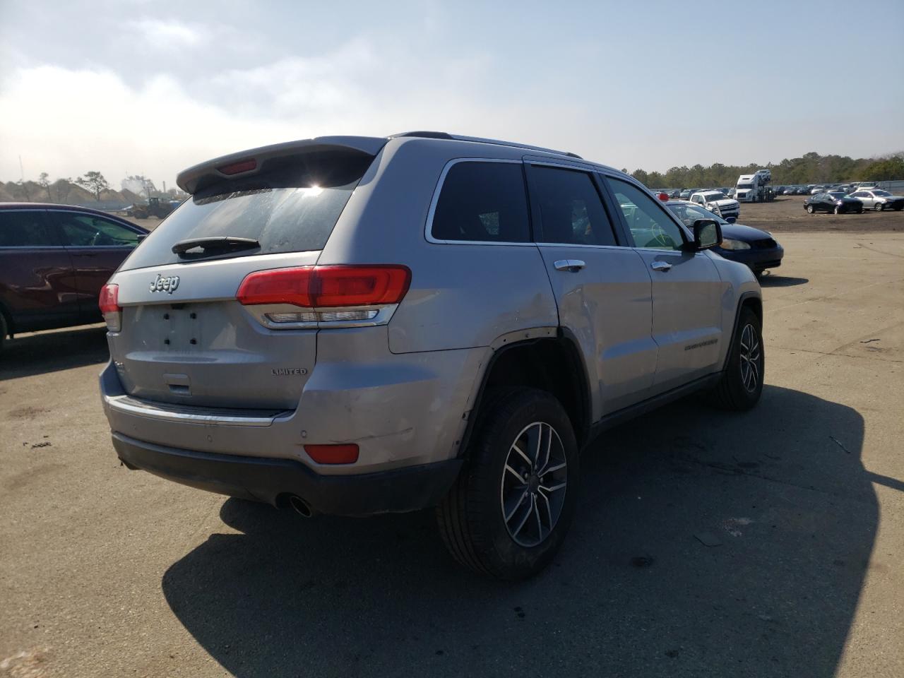 Photo 4 from auction – 2019 JEEP GRAND CHER with VIN 1C4RJFBG4KC594580