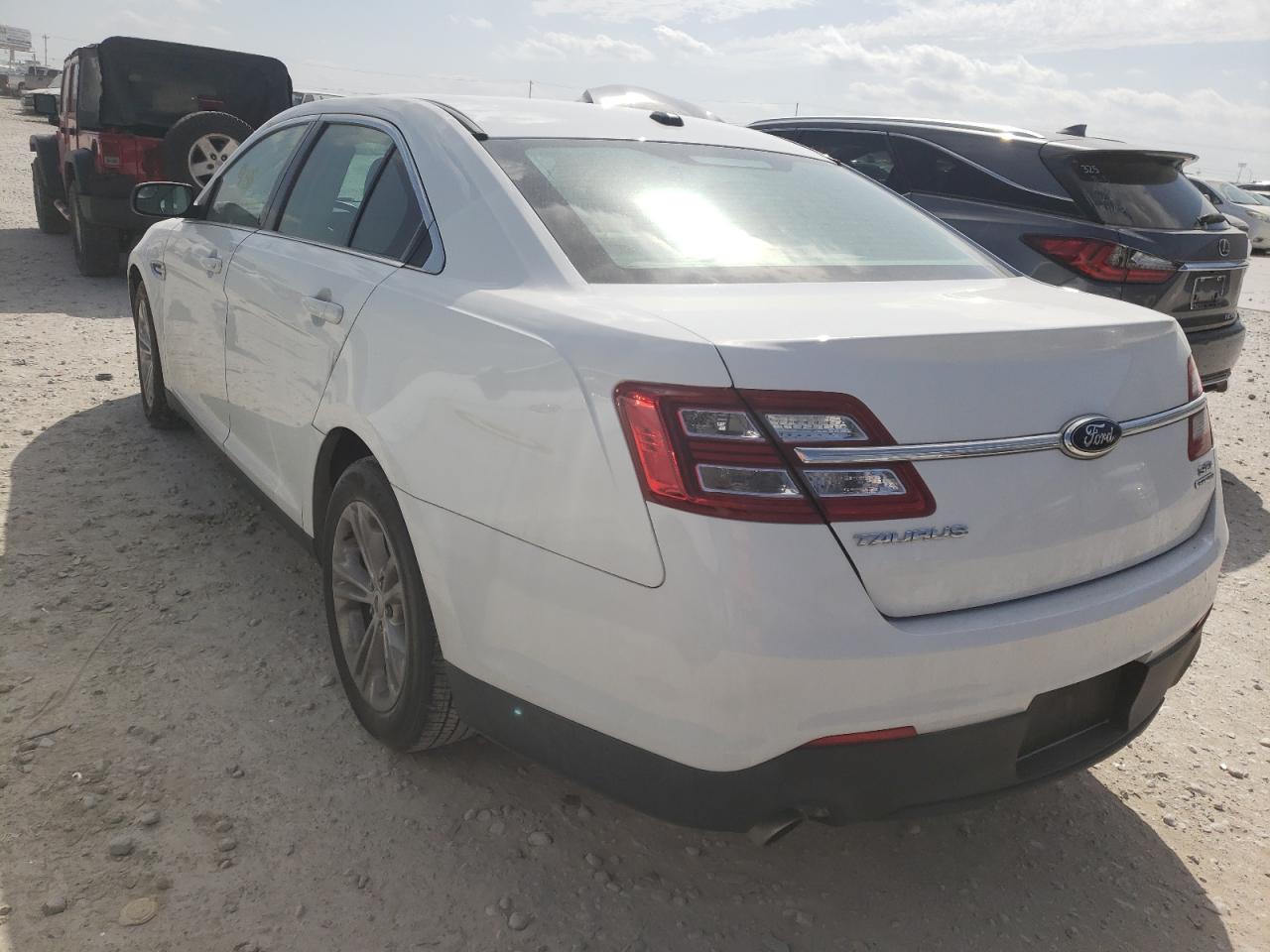 Photo 3 from auction – 2014 FORD TAURUS SEL with VIN 1FAHP2E82EG179039