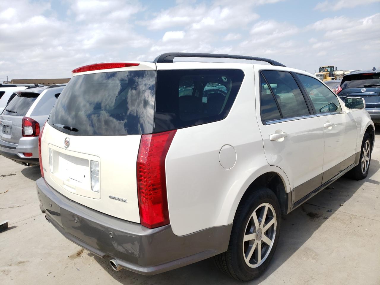 Photo 4 from auction – 2004 CADILLAC SRX with VIN 1GYEE63A140166056