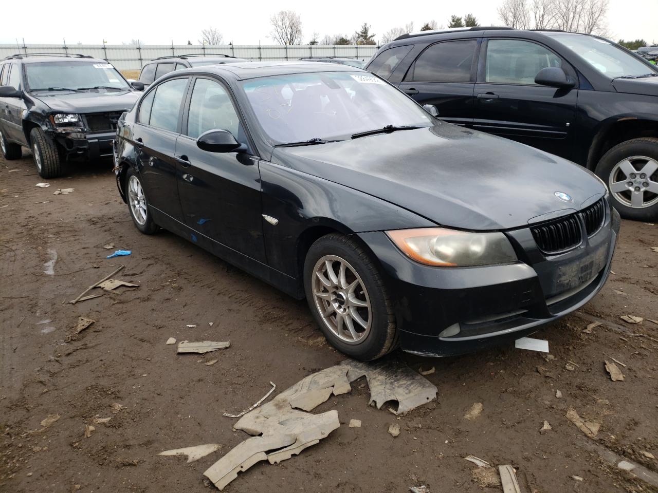 BMW 328 I 2007 with VIN WBAVA33597KX81513 - Photo from auction