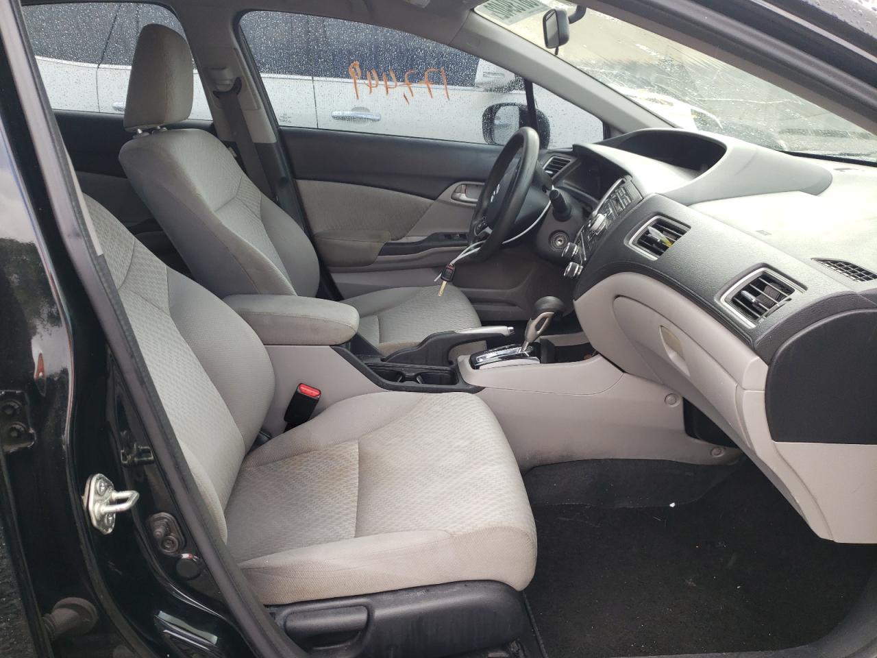 Photo 5 from auction – 2014 HONDA CIVIC LX with VIN 19XFB2F52EE013740