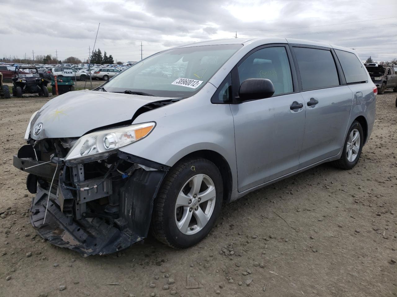Photo 2 from auction – 2011 TOYOTA SIENNA with VIN 5TDZK3DC0BS051487