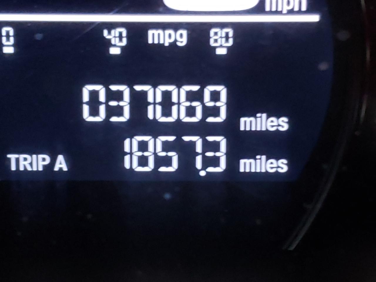 Photo 8 from auction – 2018 HONDA CIVIC LX with VIN 2HGFC2F54JH555595