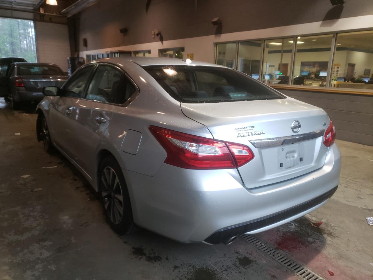 Photo 3 from auction – 2017 NISSAN ALTIMA 2.5 with VIN 1N4AL3AP0HC162154