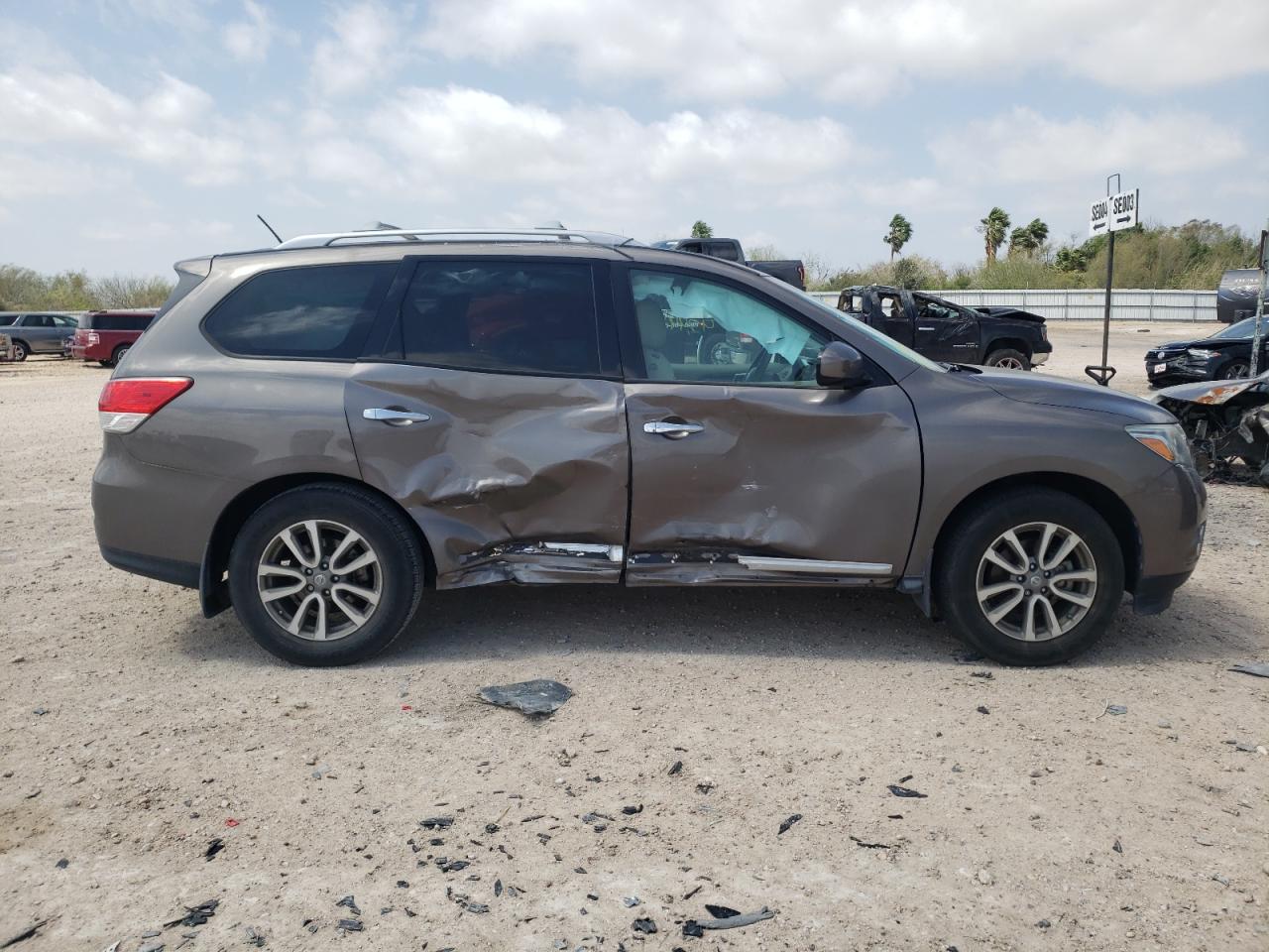 Zdjęcie 9 z aukcji – 2014 NISSAN PATHFINDER z VIN 5N1AR2MN1EC689155