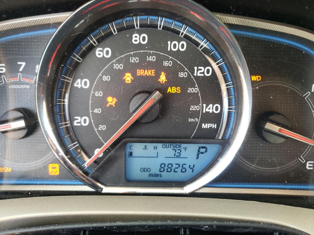 Photo 8 from auction – 2014 TOYOTA RAV4 LIMIT with VIN 2T3DFREV6EW202028