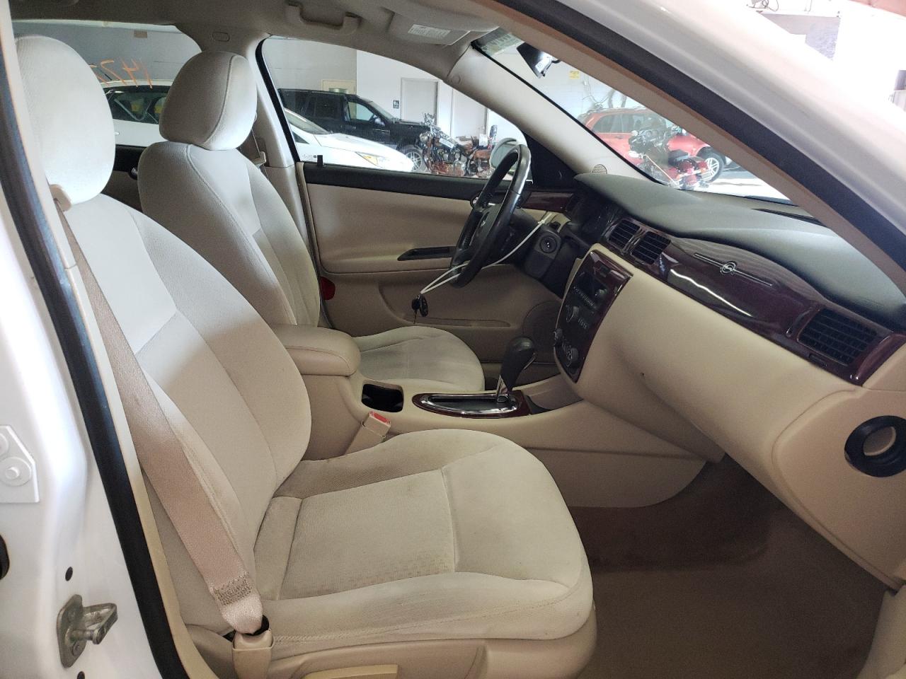 Photo 5 from auction – 2010 CHEVROLET IMPALA LT with VIN 2G1WB5EK4A1145486