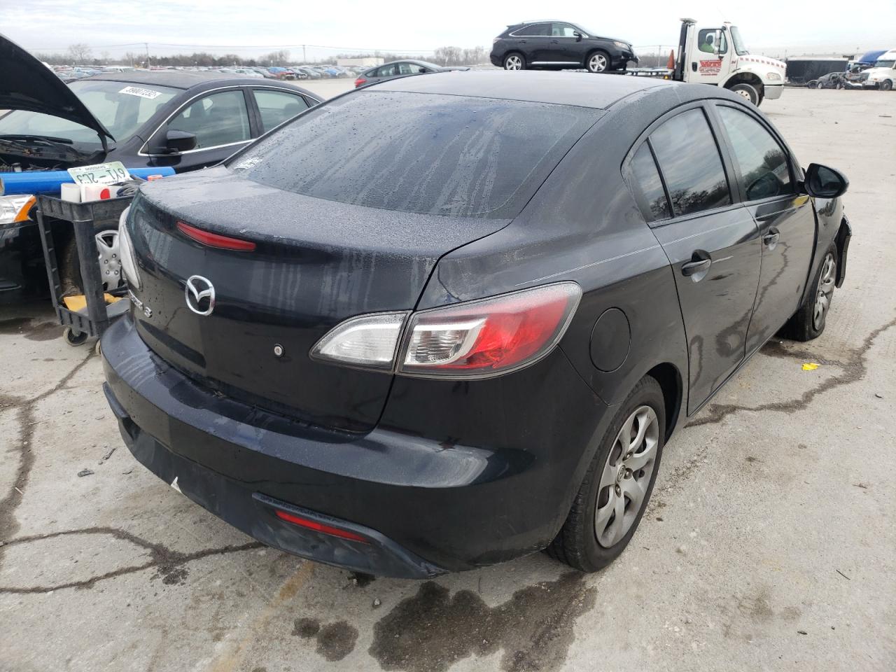 Photo 4 from auction – 2011 MAZDA 3 I with VIN JM1BL1UF3B1399780