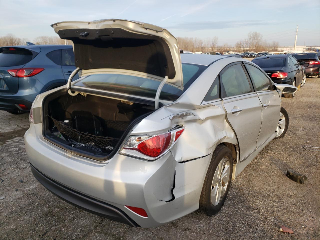 Photo 4 from auction – 2015 HYUNDAI SONATA HYB with VIN KMHEC4A49FA122375