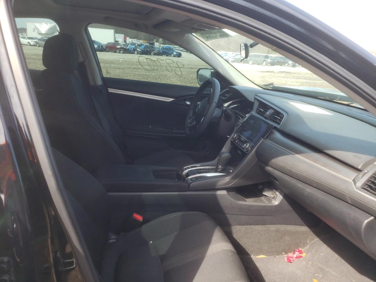 Photo 5 from auction – 2017 HONDA CIVIC EX with VIN 19XFC2F75HE022502