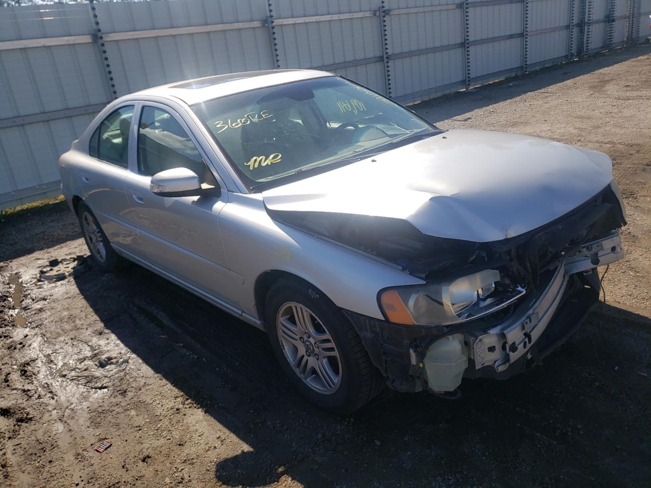 VOLVO S60 2.4T 2003 with VIN YV1RS58D132260366 - Photo from auction