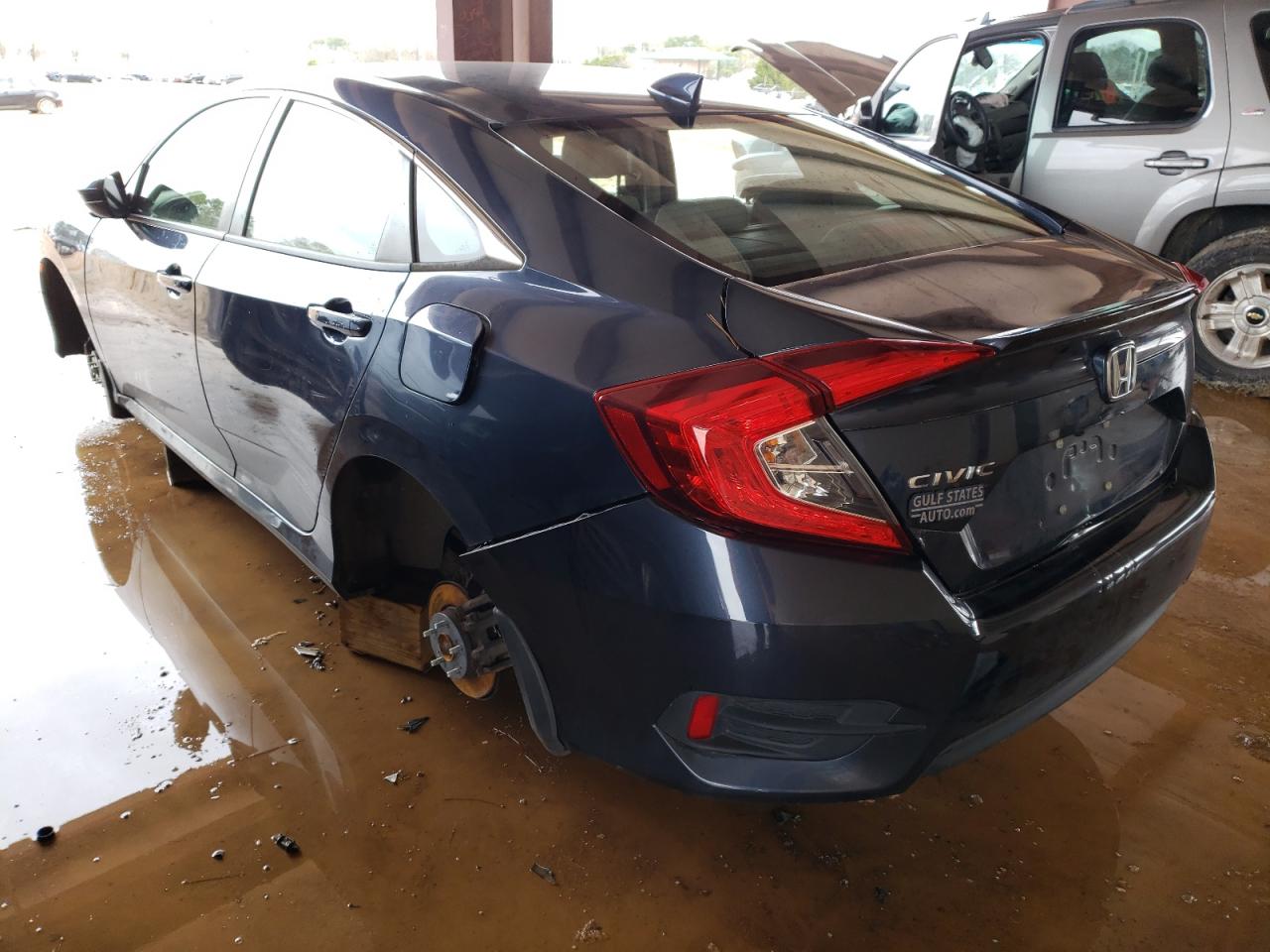 Photo 3 from auction – 2018 HONDA CIVIC EX with VIN JHMFC1F36JX002173