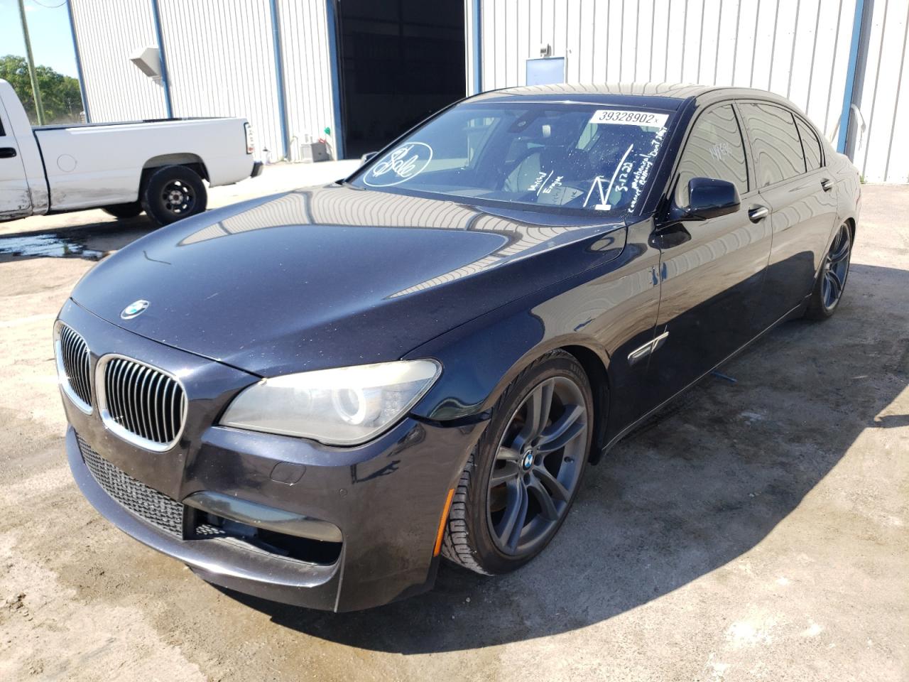 Photo 2 from auction – 2011 BMW 750 LI with VIN WBAKB8C58BCY65077