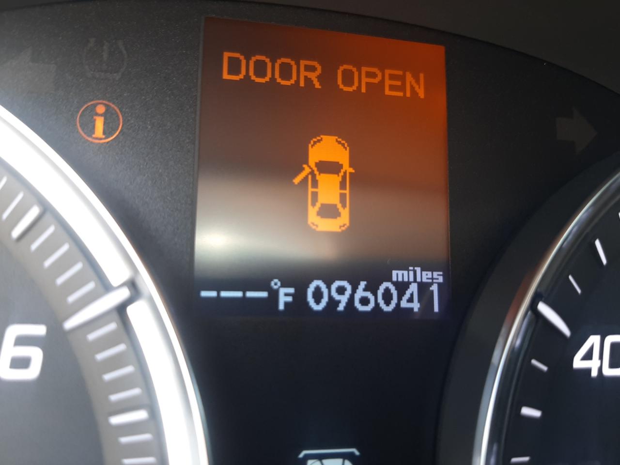 Photo 8 from auction – 2017 ACURA TLX with VIN 19UUB1F35HA008900