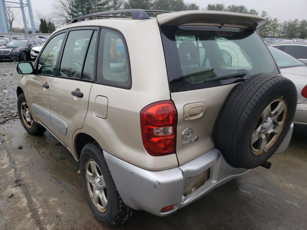 Photo 3 from auction – 2005 TOYOTA RAV4 with VIN JTEGD20V250076333