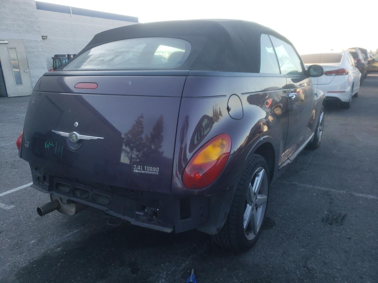 Photo 4 from auction – 2005 CHRYSLER PT CRUISER with VIN 3C3AY75S15T501476