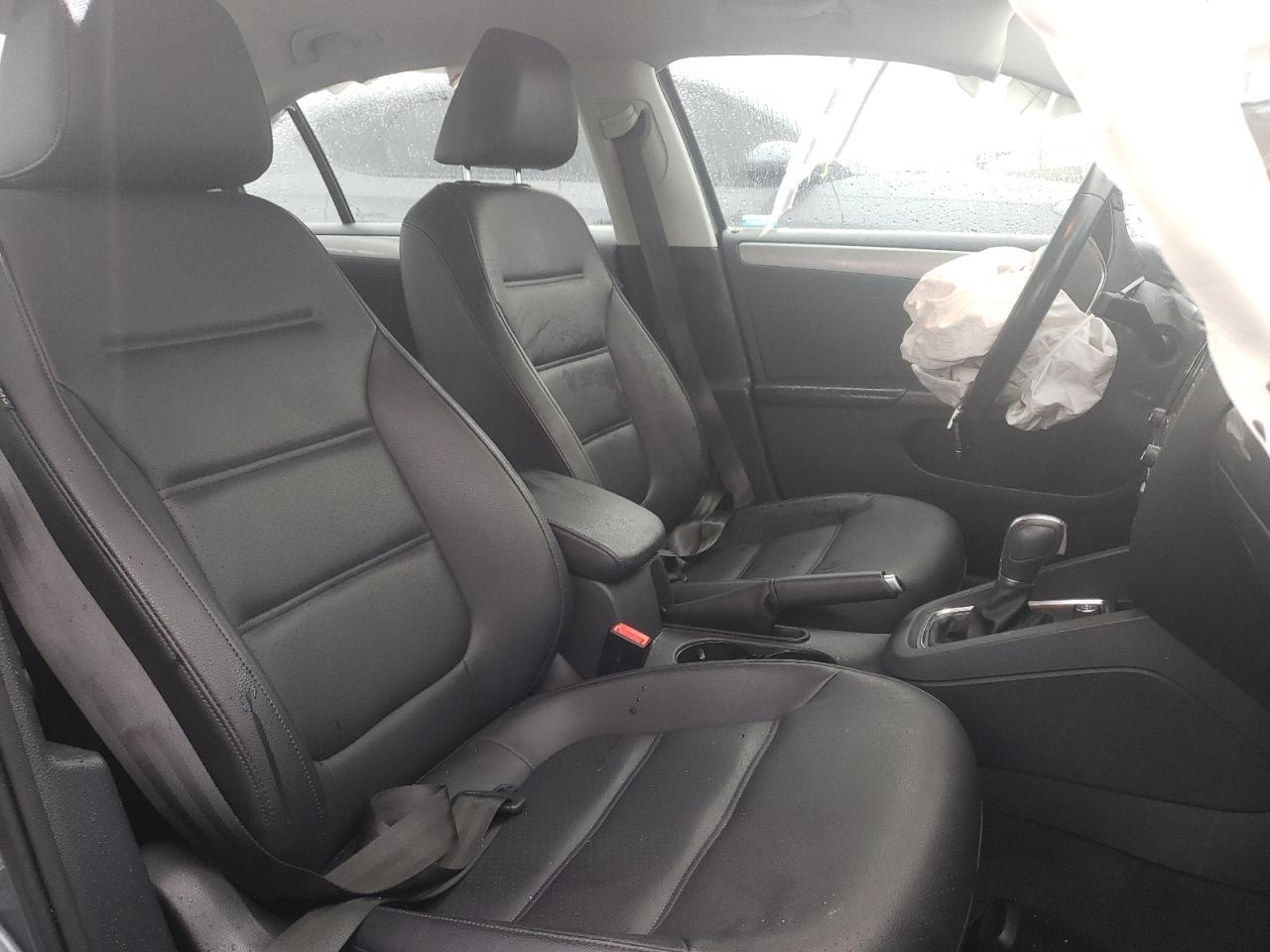 Photo 5 from auction – 2018 VOLKSWAGEN JETTA SE with VIN 3VWDB7AJ2JM220103