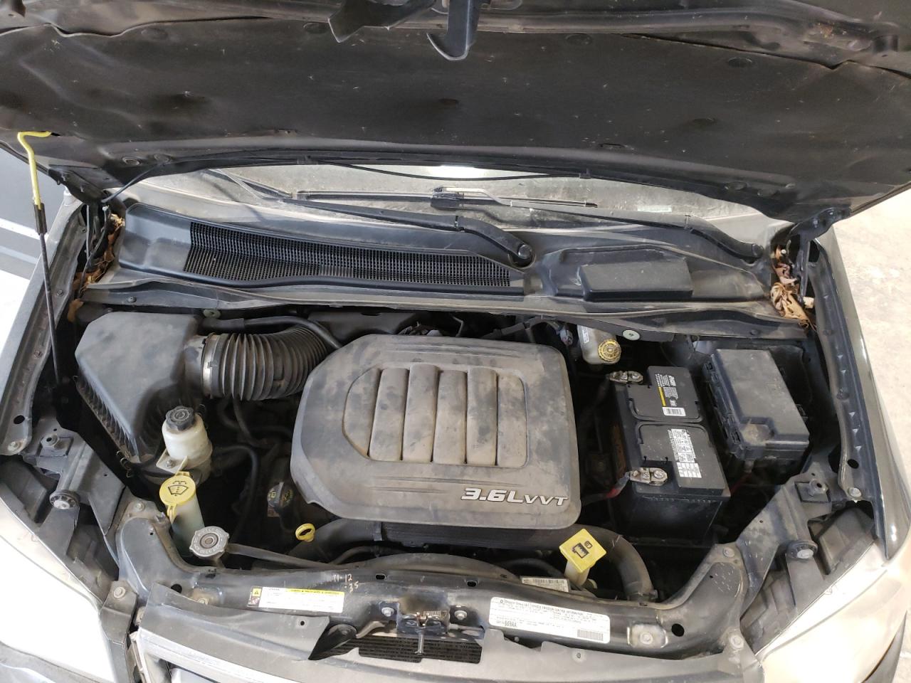 Photo 7 from auction – 2012 CHRYSLER TOWN & COU with VIN 2C4RC1BG9CR215403