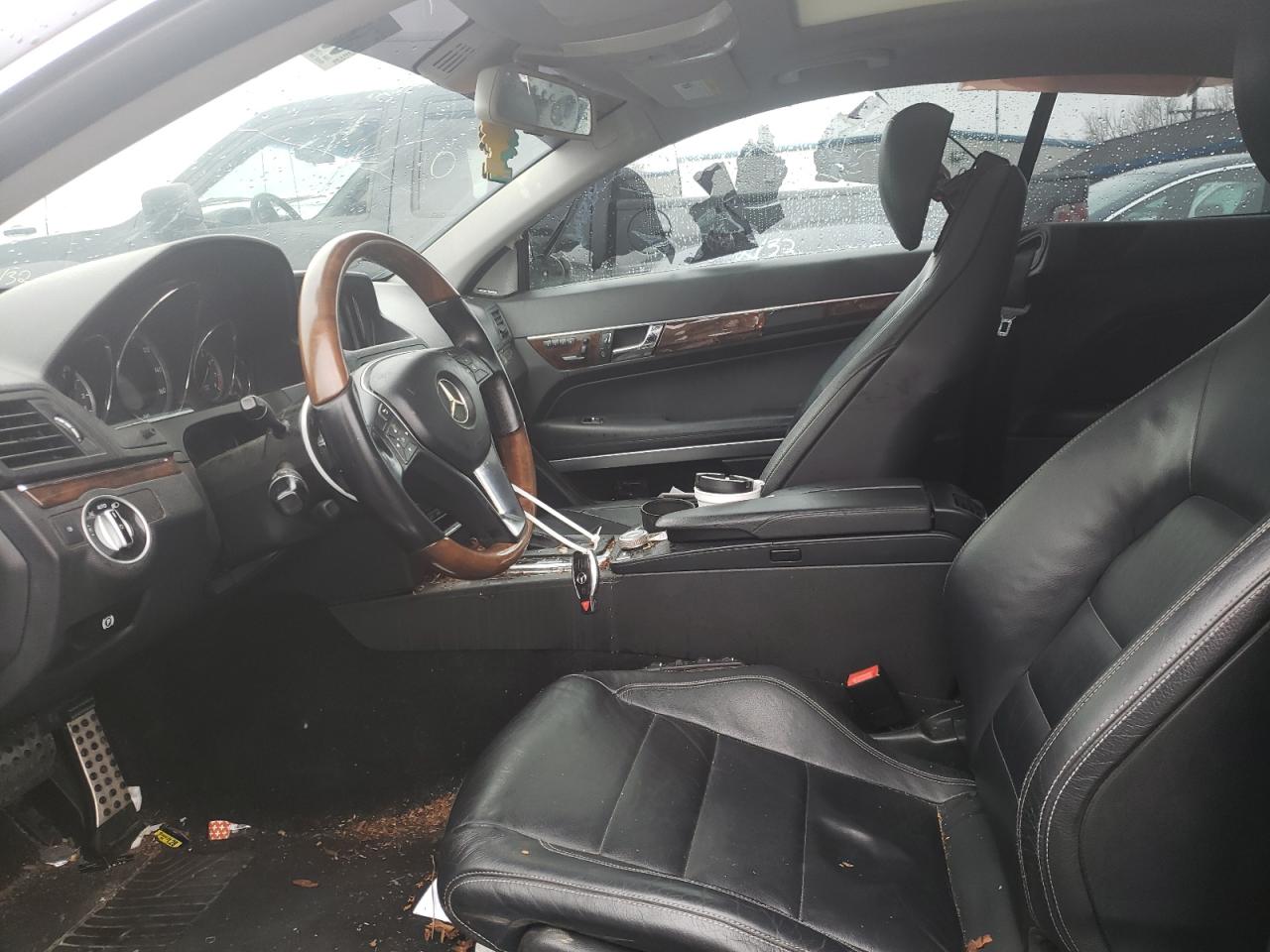 Photo 5 from auction – 2012 MERCEDES-BENZ E 350 with VIN WDDKJ5KB0CF136105
