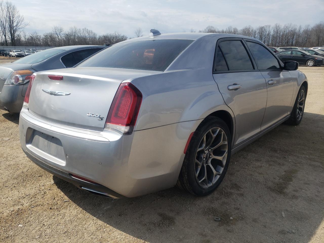 Photo 4 from auction – 2015 CHRYSLER 300 S with VIN 2C3CCABG7FH767115