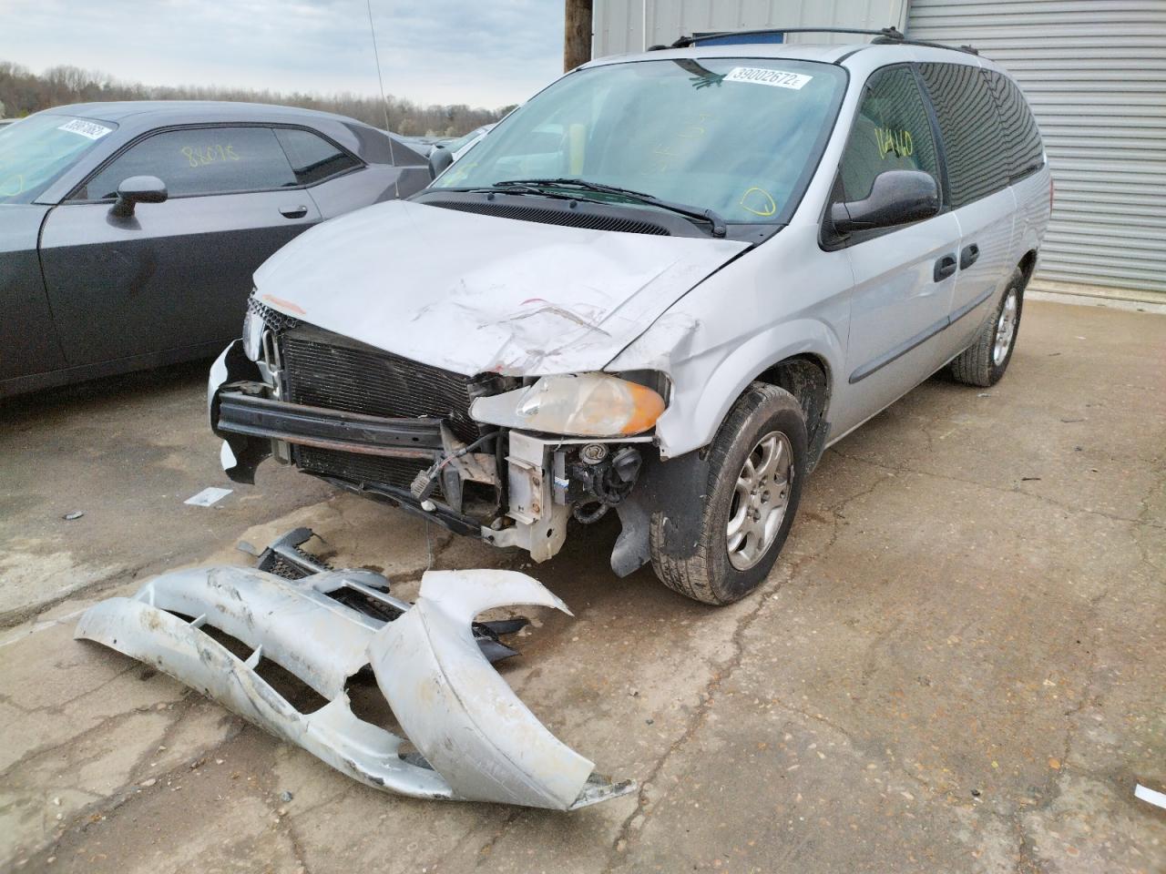 Photo 2 from auction – 2004 DODGE GRAND CARA with VIN 1D4GP24R44B600256