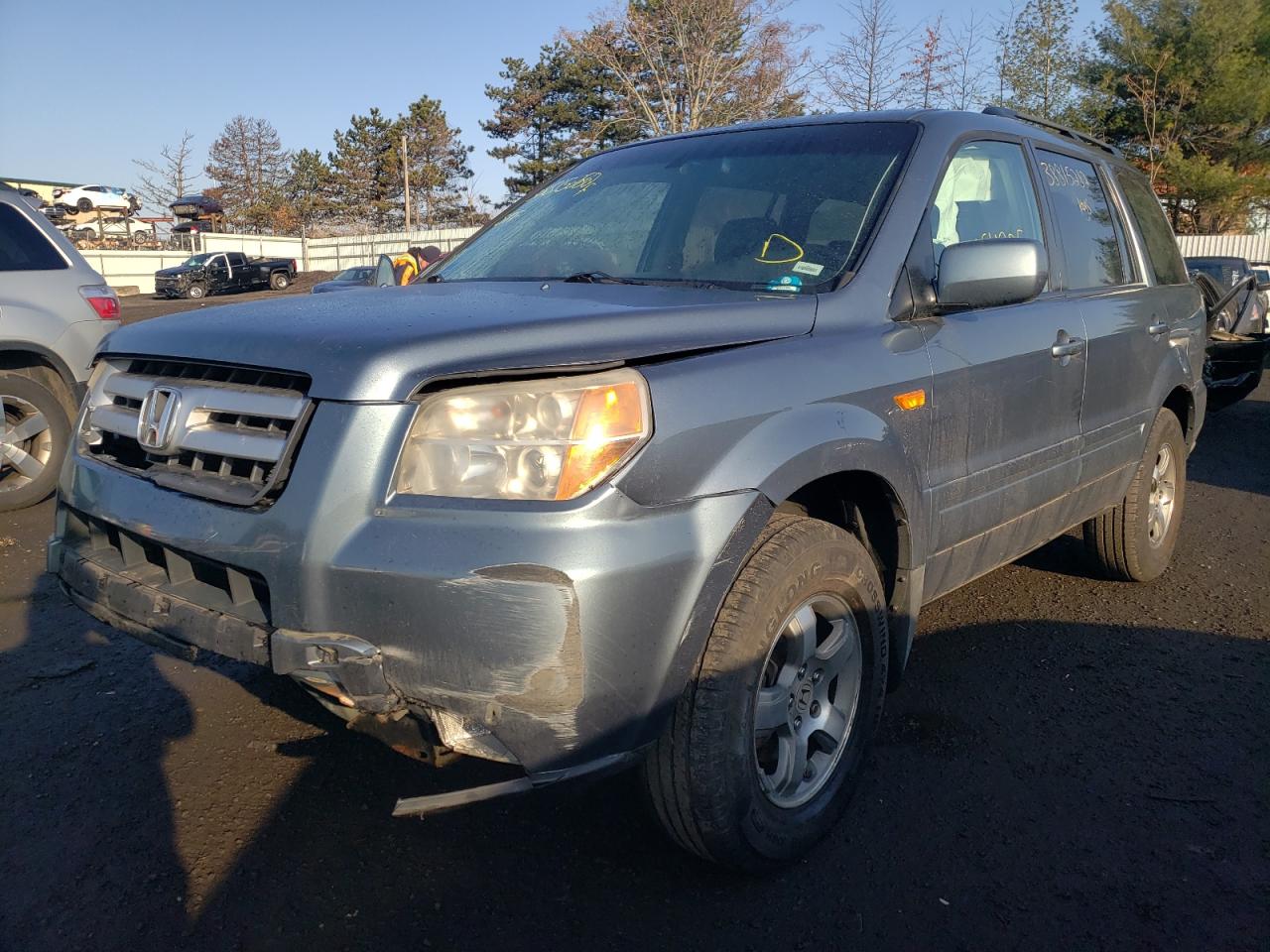 Photo 2 from auction – 2007 HONDA PILOT EXL with VIN 2HKYF186X7H541005