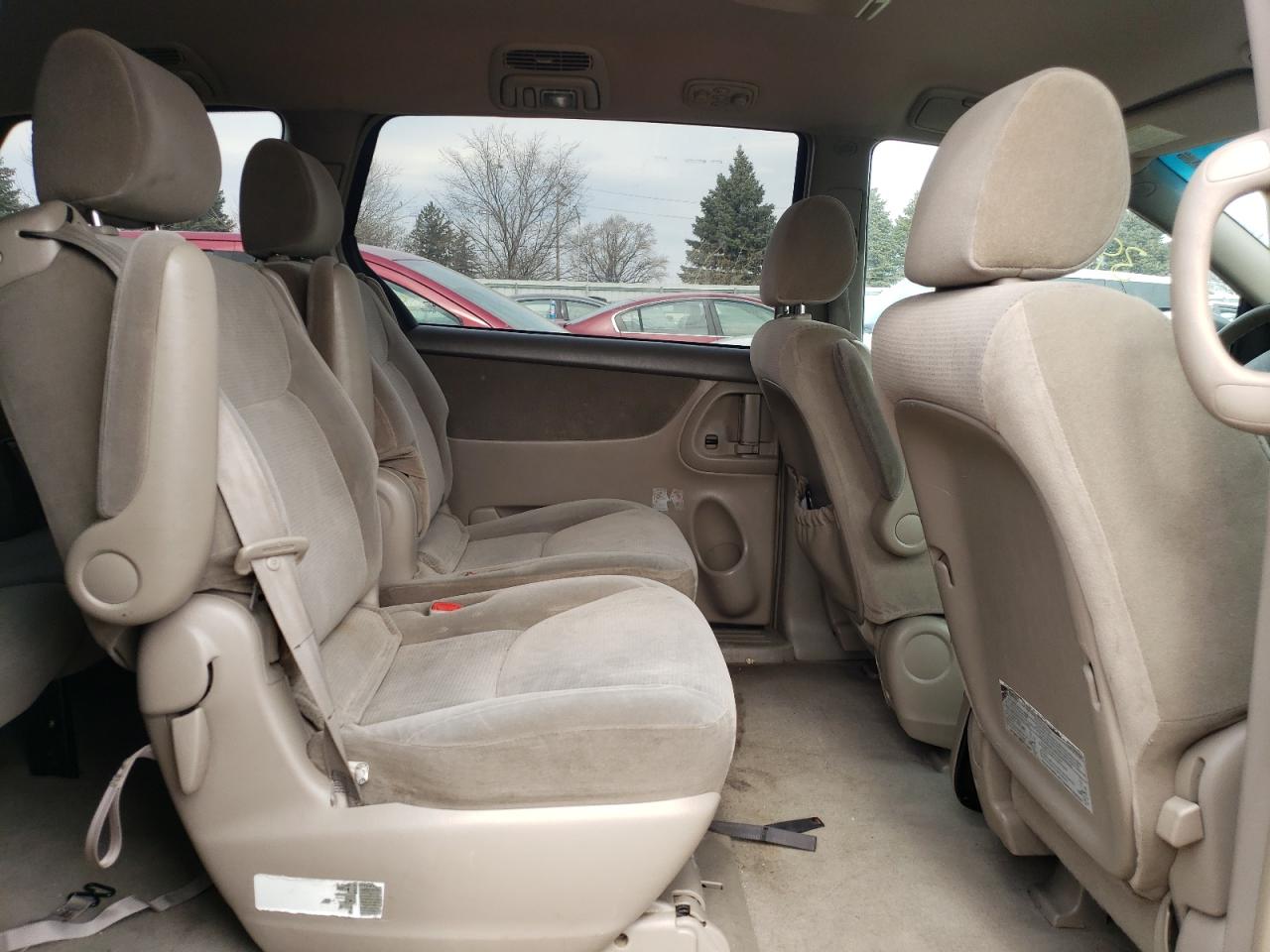 Photo 6 from auction – 2004 TOYOTA SIENNA CE with VIN 5TDZA23C44S201859