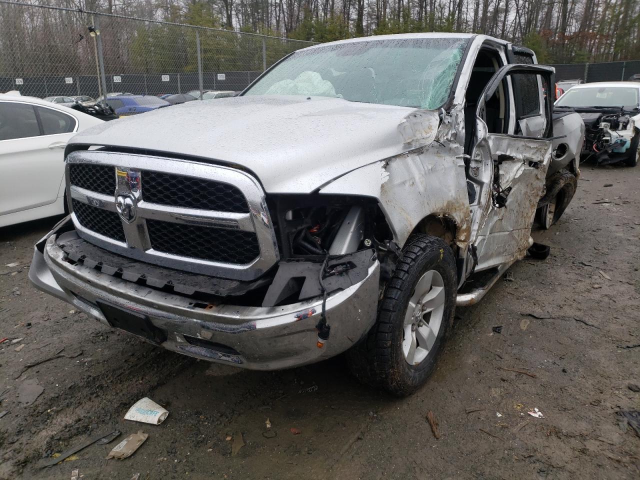 Фото 2 с аукциона – 2017 RAM 1500 SLT с VIN 1C6RR6GG7HS741546