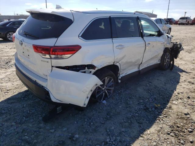 Photo 4 from auction – 2019 TOYOTA HIGHLANDER with VIN 5TDJGRFH7KS065462