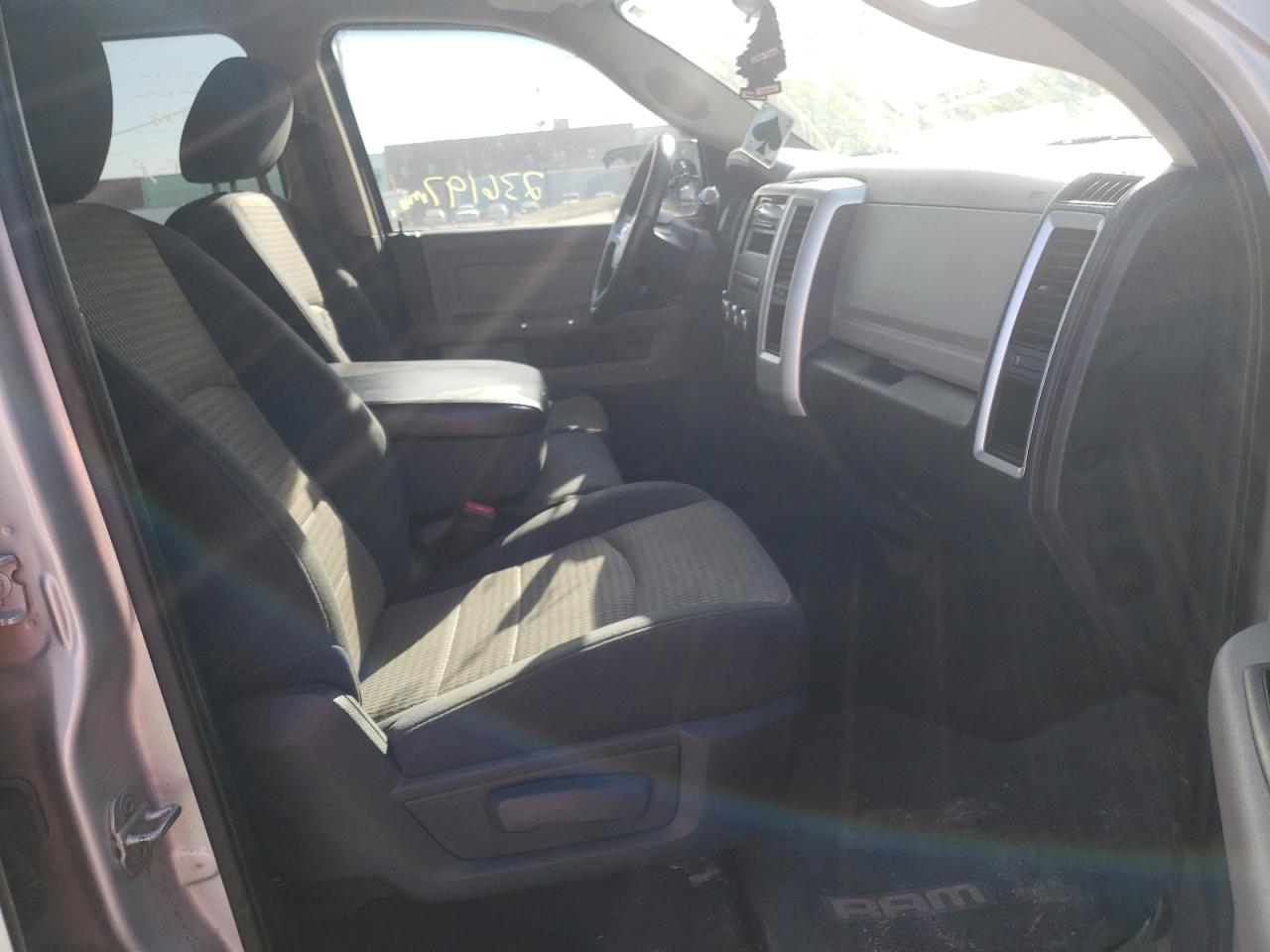 Photo 5 from auction – 2011 DODGE RAM 1500 with VIN 1D7RV1GP1BS609838