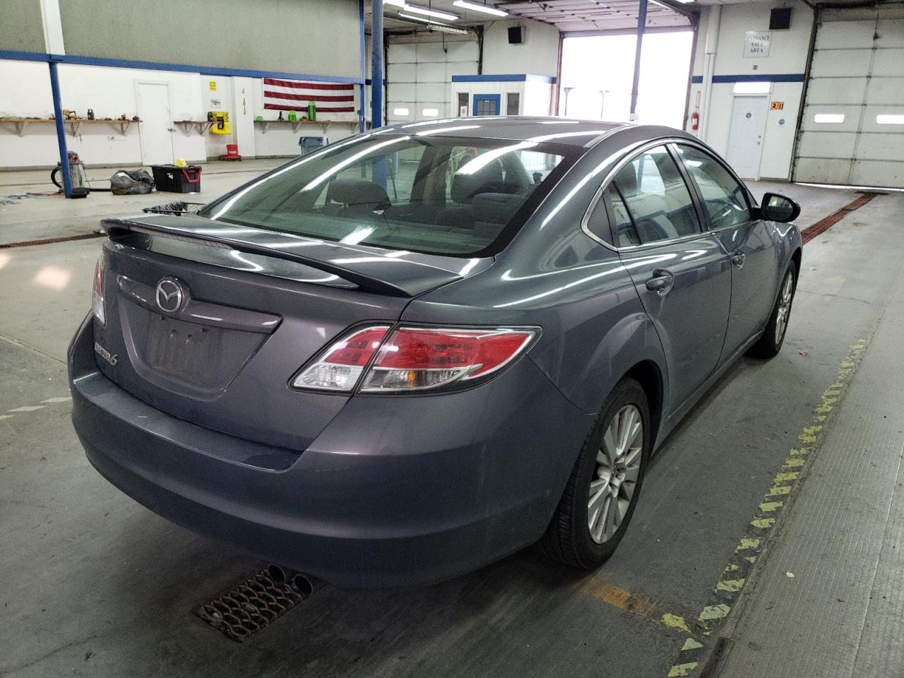 Photo 4 from auction – 2010 MAZDA 6 I with VIN 1YVHZ8CH1A5M06702