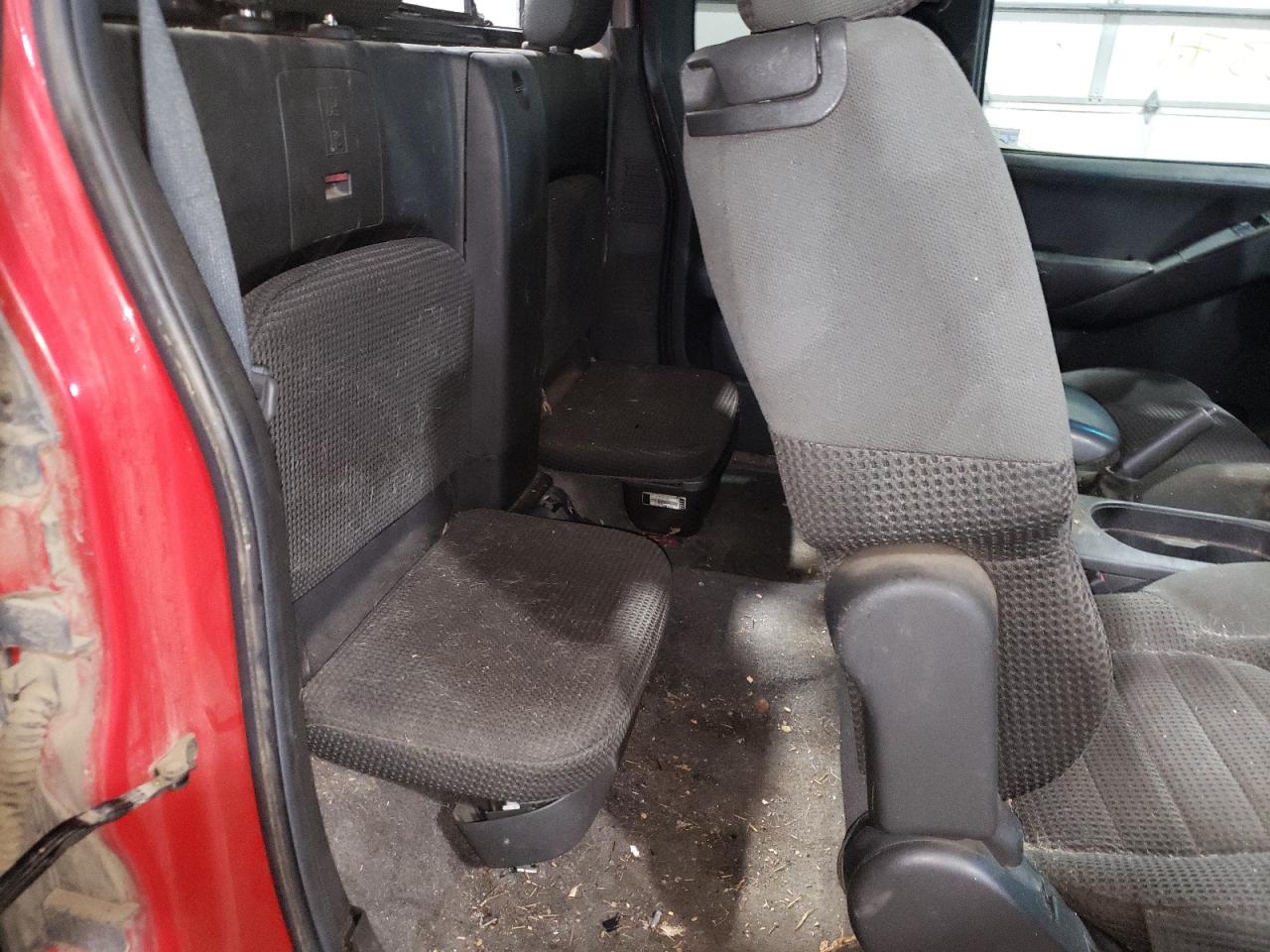 Photo 6 from auction – 2005 NISSAN FRONTIER K with VIN 1N6AD06W55C430548