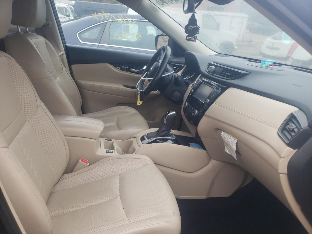 Photo 5 from auction – 2017 NISSAN ROGUE S with VIN JN8AT2MT9HW400437