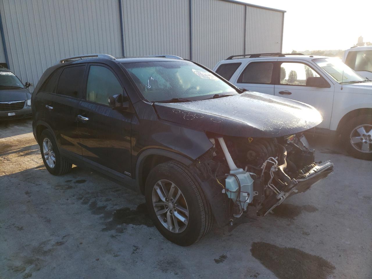 Photo 1 from auction – 2014 KIA SORENTO LX with VIN 5XYKTCA64EG496782