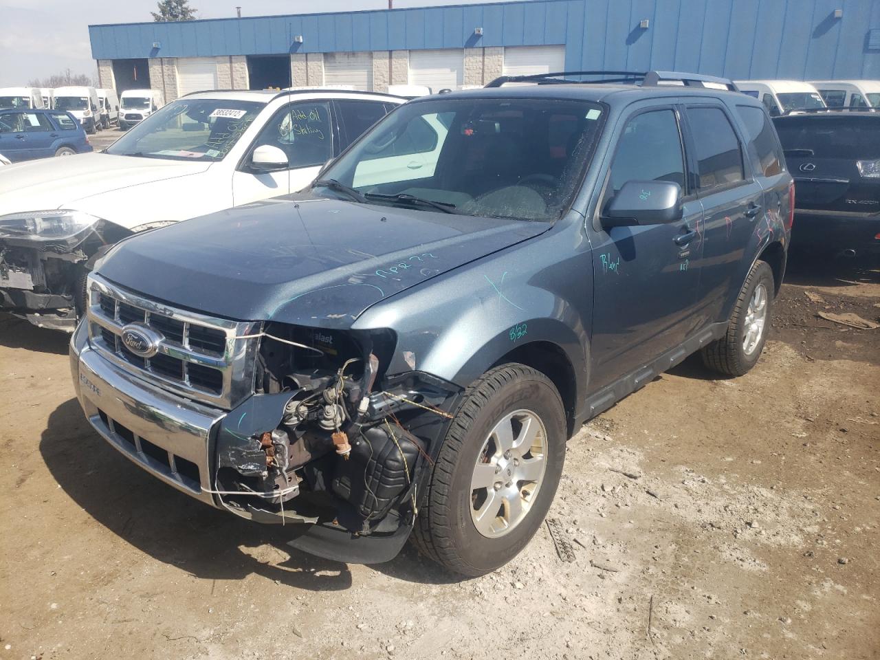 Photo 2 from auction – 2012 FORD ESCAPE LIM with VIN 1FMCU0E73CKC79407