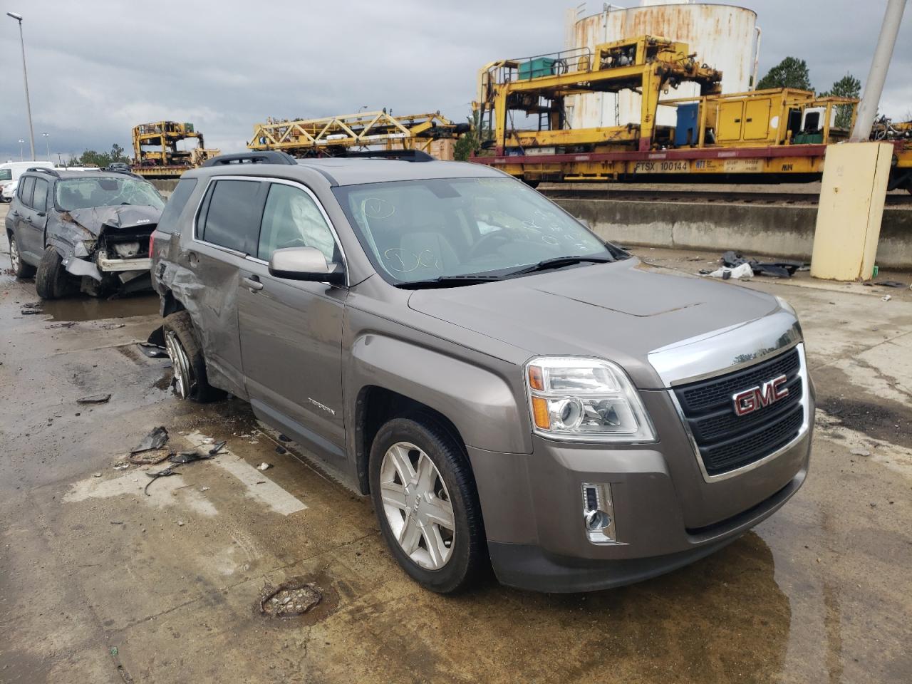 GMC TERRAIN SL 2011 with VIN 2CTFLUE58B6241462 - Photo from auction