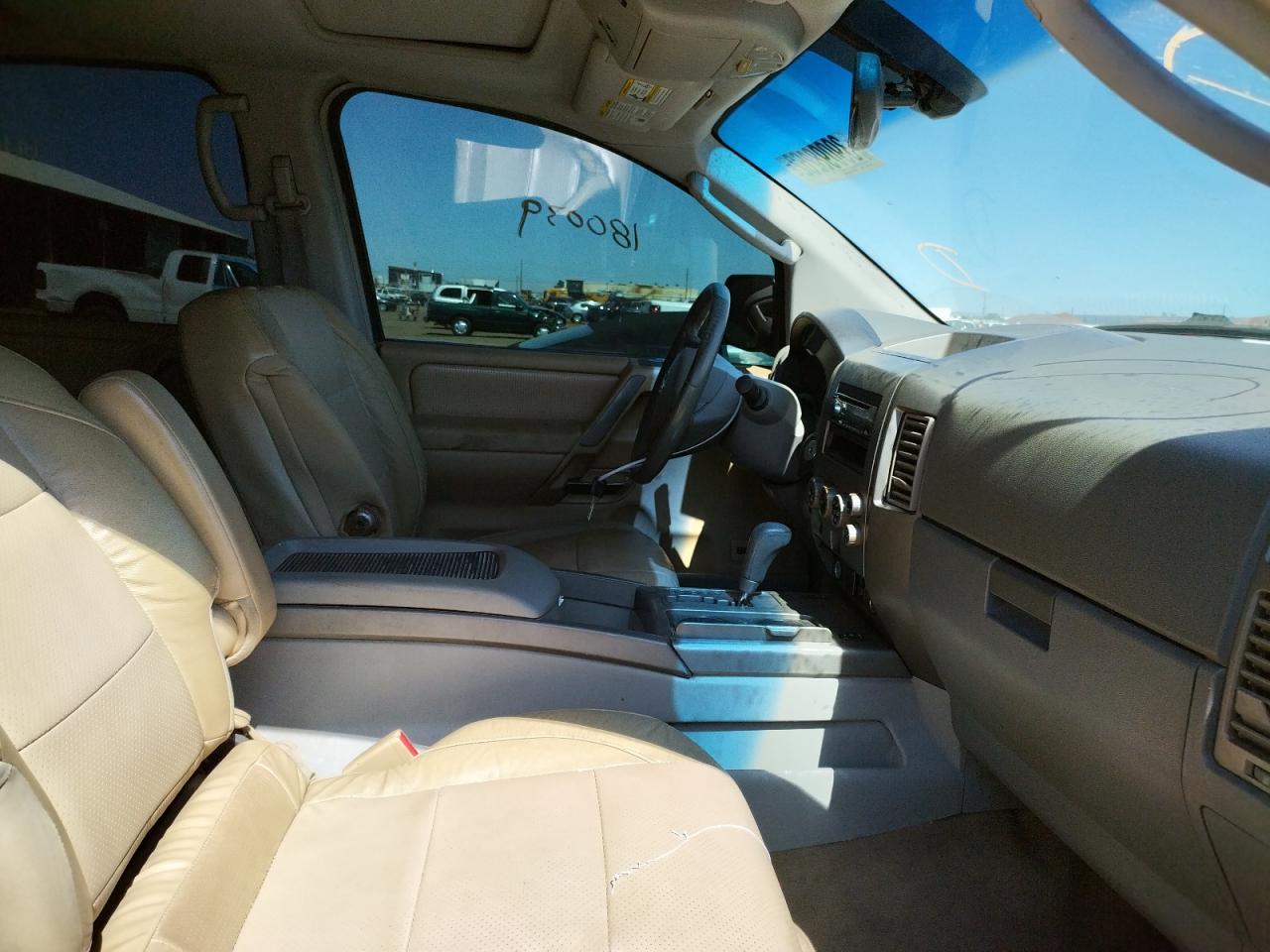 Photo 5 from auction – 2004 NISSAN ARMADA SE with VIN 5N1AA08A54N725452