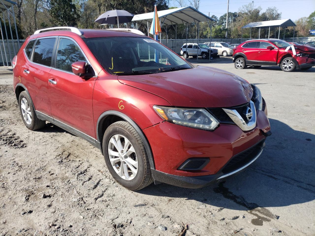 NISSAN ROGUE S 2015 with VIN KNMAT2MT4FP509181 - Photo from auction