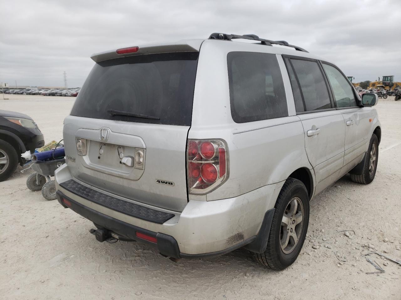 Photo 4 from auction – 2008 HONDA PILOT EXL with VIN 5FNYF18758B007628