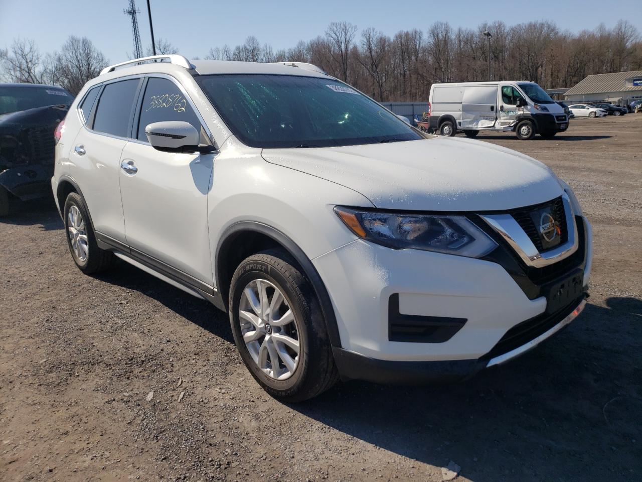 Photo 1 from auction – 2017 NISSAN ROGUE S with VIN KNMAT2MV3HP593692