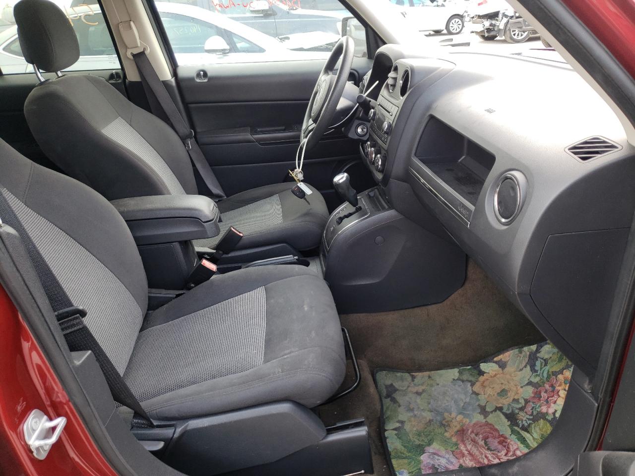 Photo 5 from auction – 2017 JEEP PATRIOT SP with VIN 1C4NJPBA9HD146113