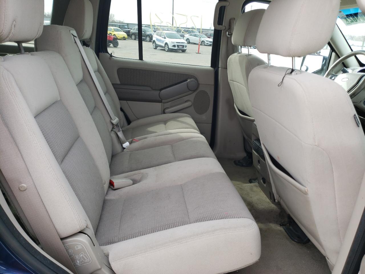 Photo 6 from auction – 2006 FORD EXPLORER X with VIN 1FMEU73E16UB44843