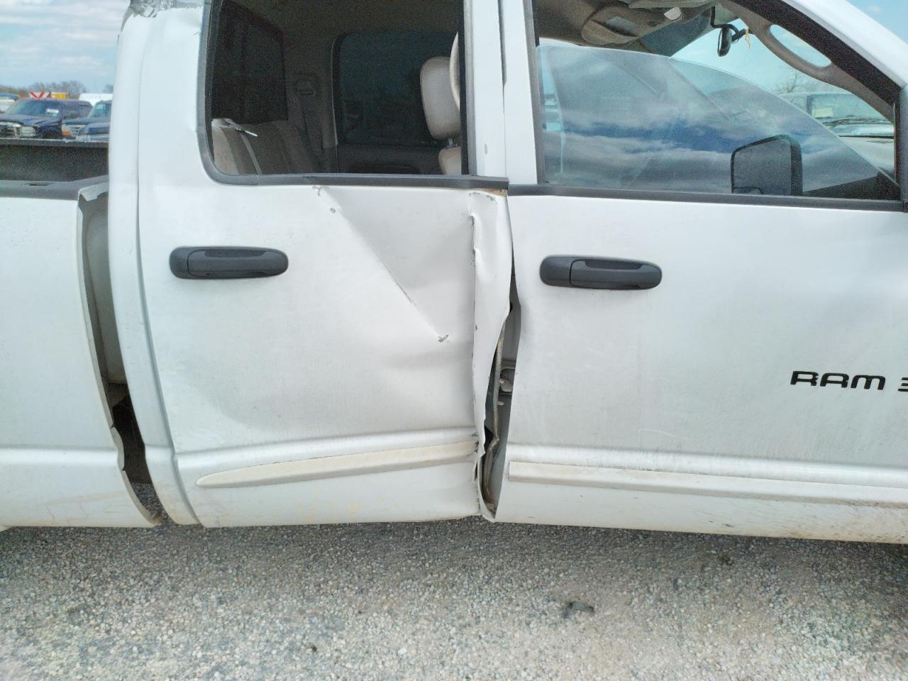 Photo 9 from auction – 2003 DODGE RAM 3500 S with VIN 3D3MU48613G724731
