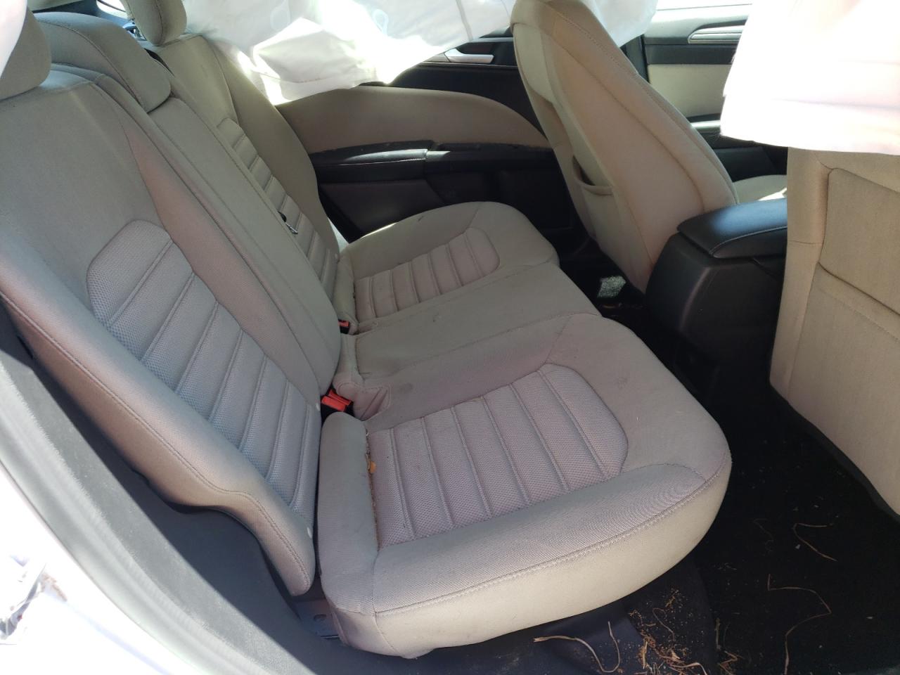Photo 6 from auction – 2017 FORD FUSION S with VIN 3FA6P0G73HR212255
