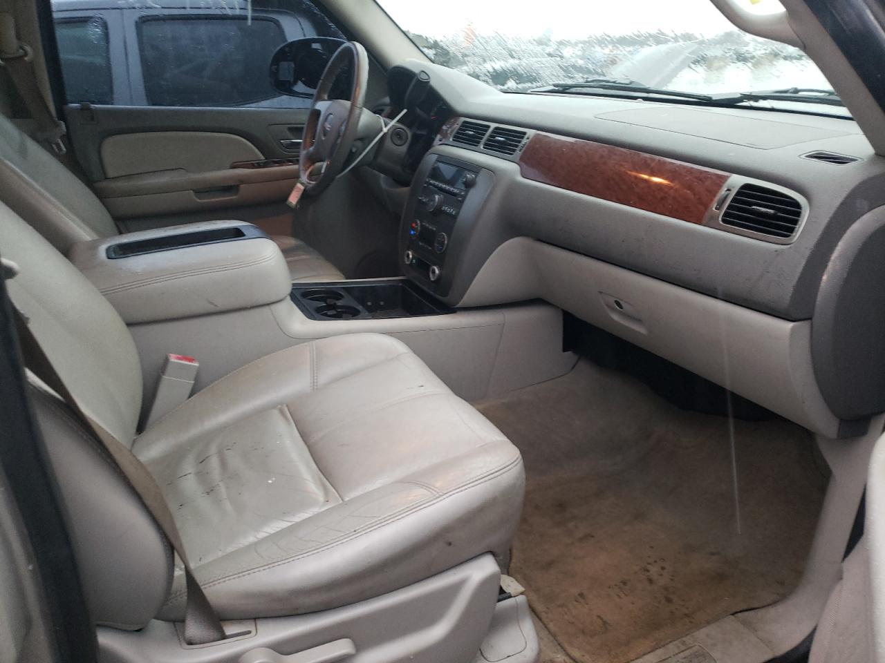 Photo 19 from auction – 2007 GMC YUKON with VIN 1GKFC13J97R317698