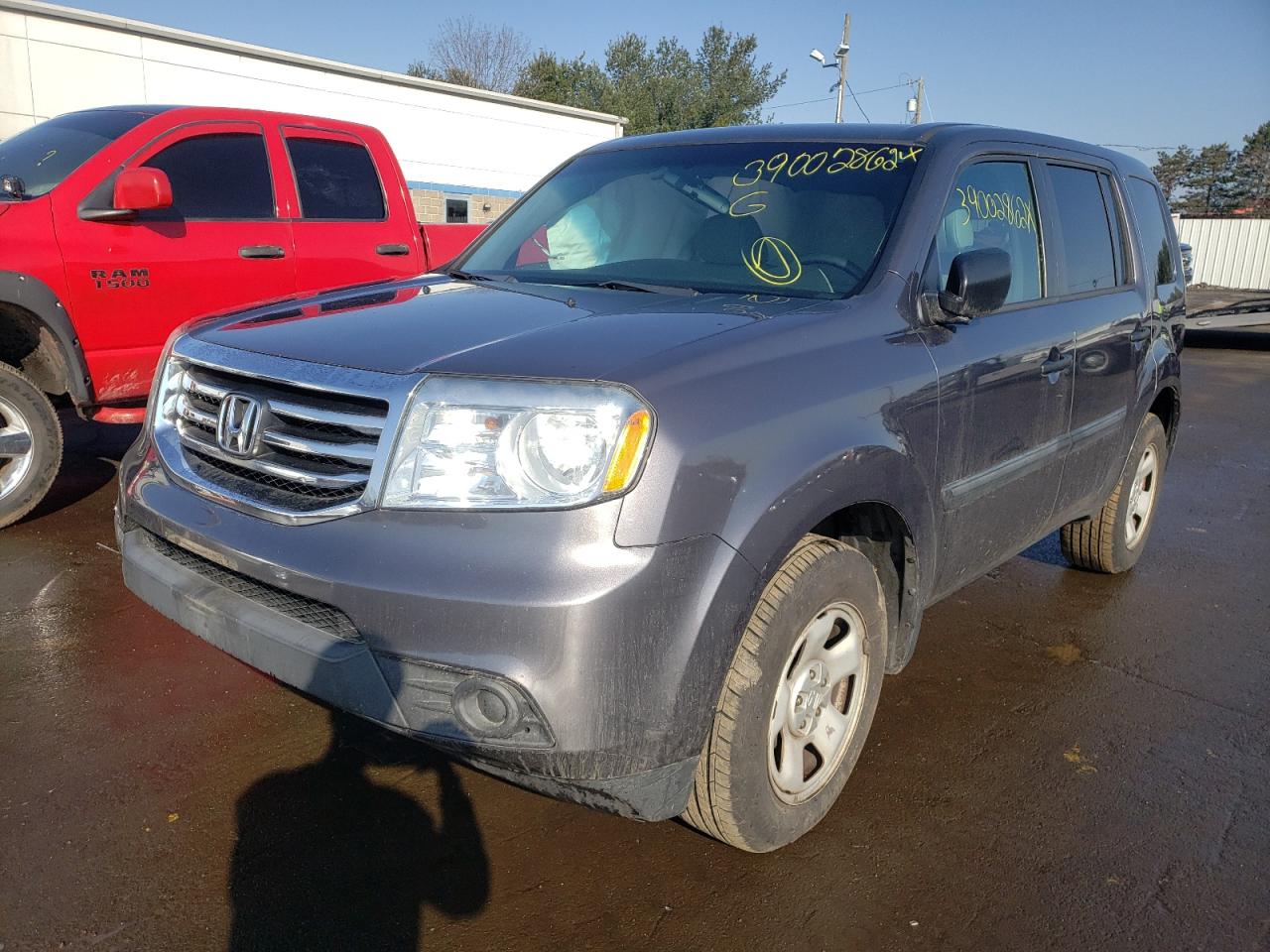 Zdjęcie 2 z aukcji – 2014 HONDA PILOT LX z VIN 5FNYF4H28EB054766