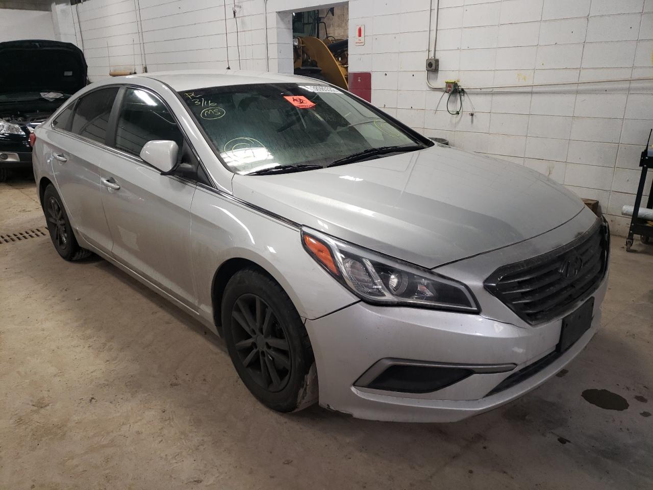 Photo 1 from auction – 2017 HYUNDAI SONATA SE with VIN 5NPE24AF4HH563092